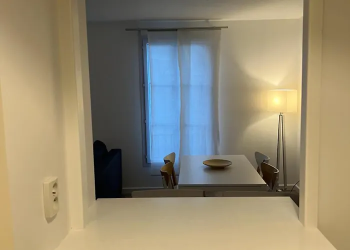아파트 Le Quarante Deux 2 Minutes From 세리스