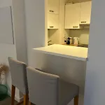 Le Quarante Deux 2 Minutes From 公寓 塞里斯